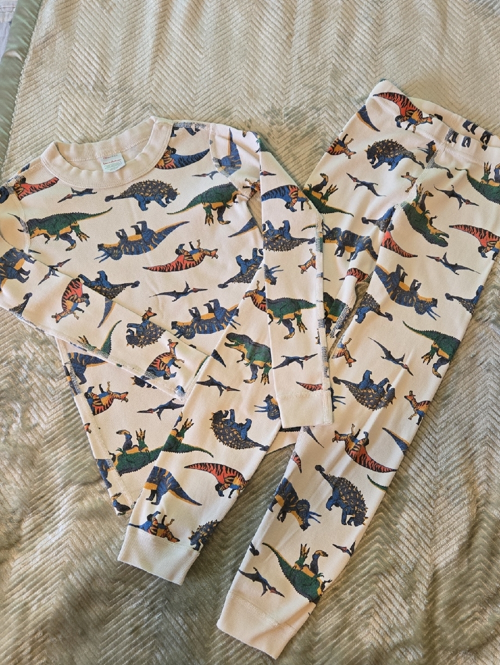 Kids Hanna Anderssen Dinosaur Print Pajama Set - Cream with Multicolor Dinosaurs